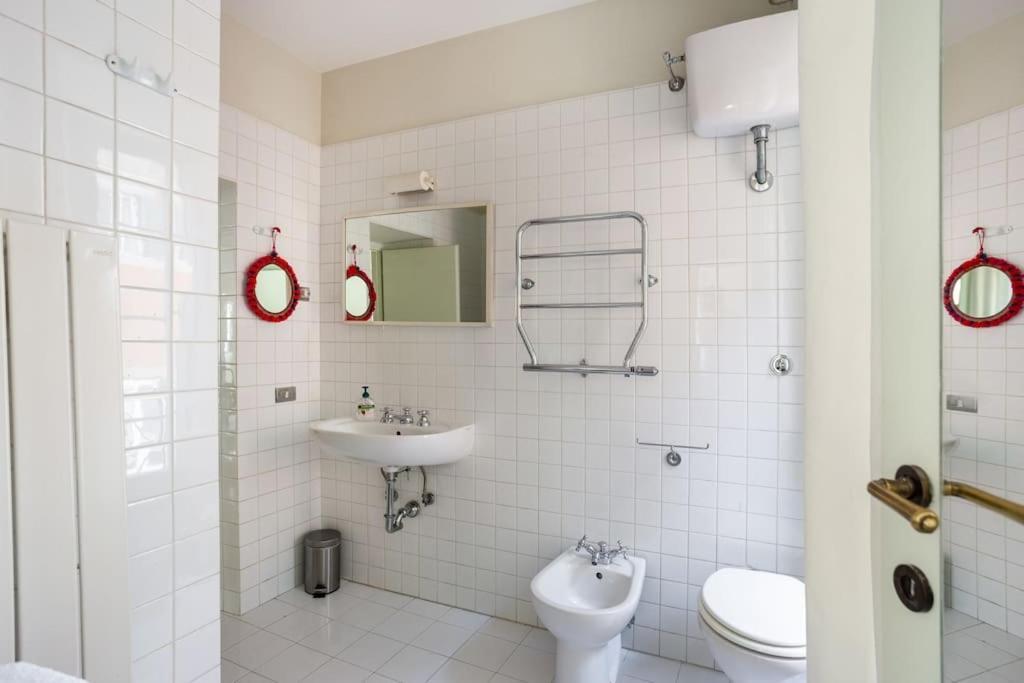 Best Authentic Apartment Monti 5 Mins From Colosseum Esterno foto