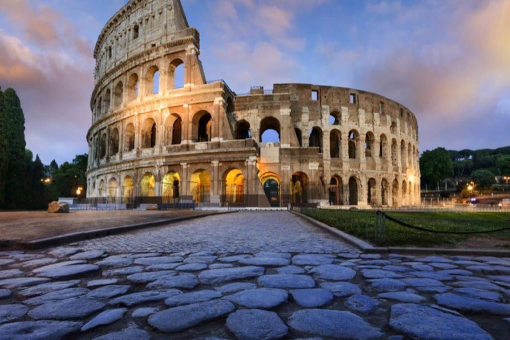 Best Authentic Apartment Monti 5 Mins From Colosseum Esterno foto