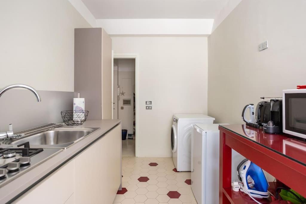 Best Authentic Apartment Monti 5 Mins From Colosseum Esterno foto